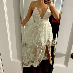 Long white summer flowy dress